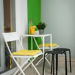 Nora - Modern Cozy With Free Parking And Terrace Apartamento *