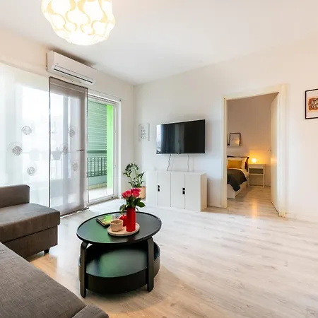 アパート Nora - Modern Cozy With Free Parking And Terrace *