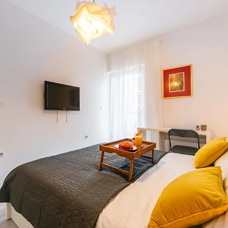 Апартаменты Nora - Modern Cozy With Free Parking And Terrace Задар
