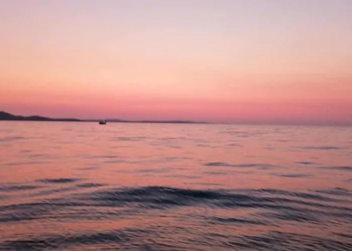 Nora - Modern Cozy With Free Parking And Terrace * ザダル