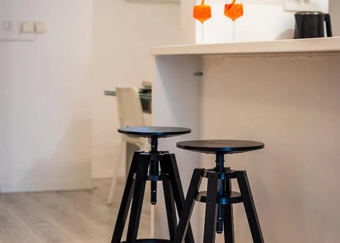 アパート Nora - Modern Cozy With Free Parking And Terrace ザダル