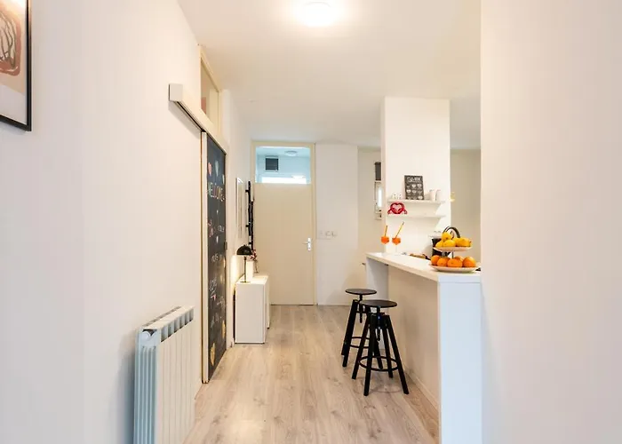 アパート Nora - Modern Cozy With Free Parking And Terrace