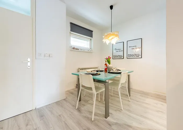 Nora - Modern Cozy With Free Parking And Terrace アパート *