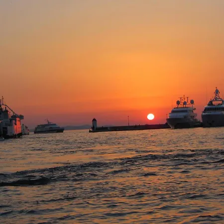 Nora - Modern Cozy With Free Parking And Terrace