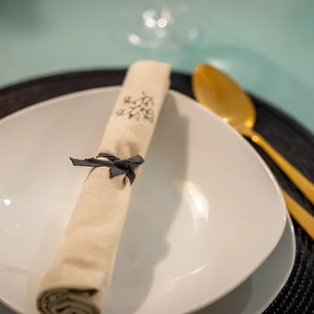 Nora - Modern Cozy With Free Parking And Terrace 아파트 자다르