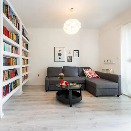 Lejlighed Nora - Modern Cozy With Free Parking And Terrace