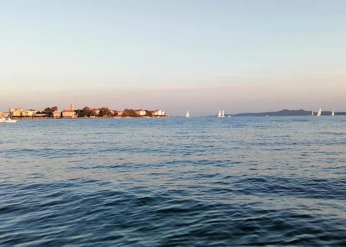 Nora - Modern Cozy With Free Parking And Terrace דירה זאדאר