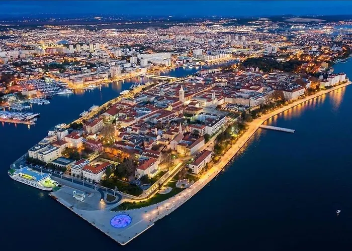 Nora - Modern Cozy With Free Parking And Terrace *