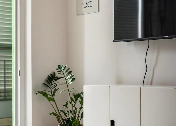 Nora - Modern Cozy With Free Parking And Terrace Zára