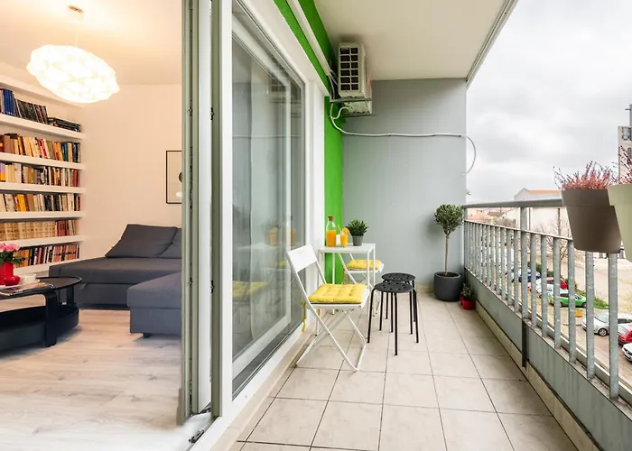 Nora - Modern Cozy With Free Parking And Terrace דירה