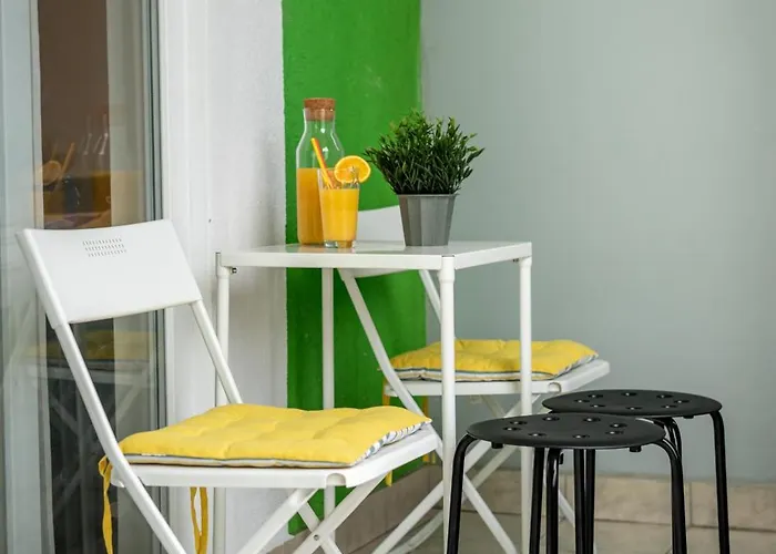 Nora - Modern Cozy With Free Parking And Terrace דירה *